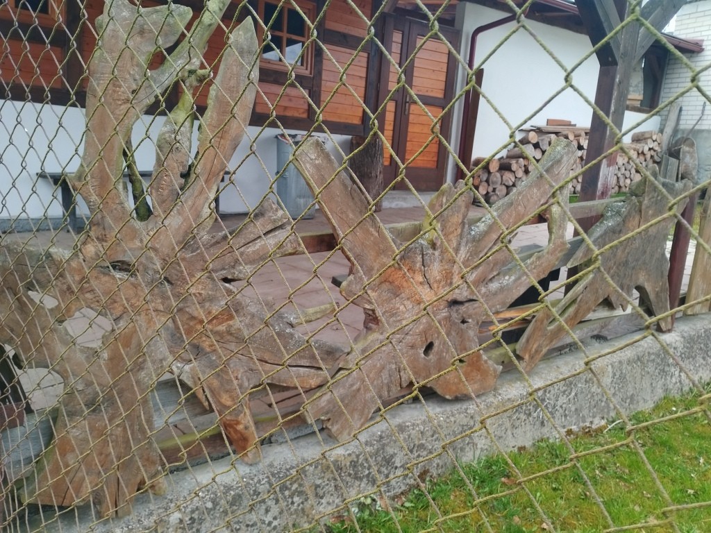 1744198792183